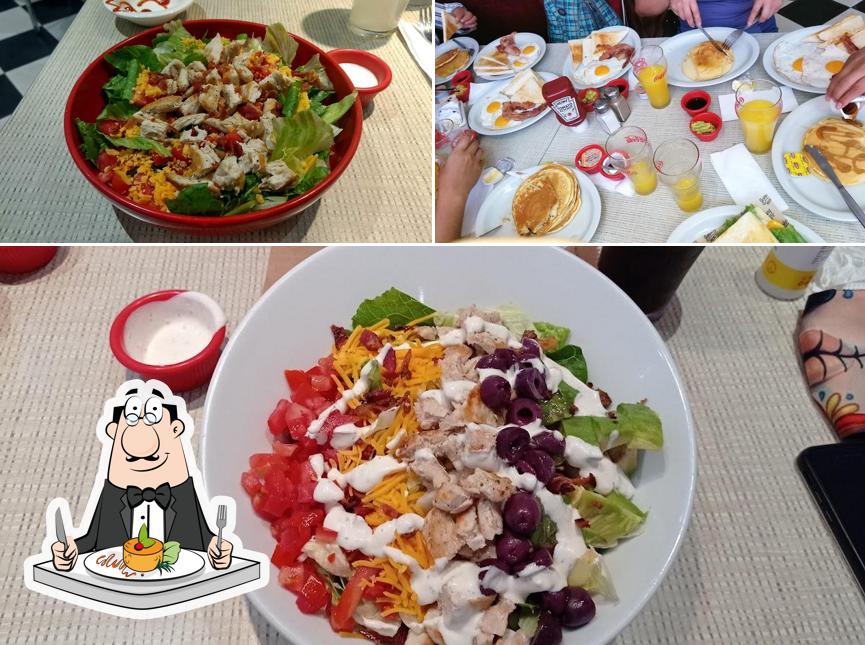 Johnny Rockets, San Isidro - Restaurant menu, prices and reviews