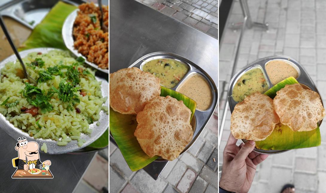 Meals at Sri Shivapriya Tiffanies Kiranbr