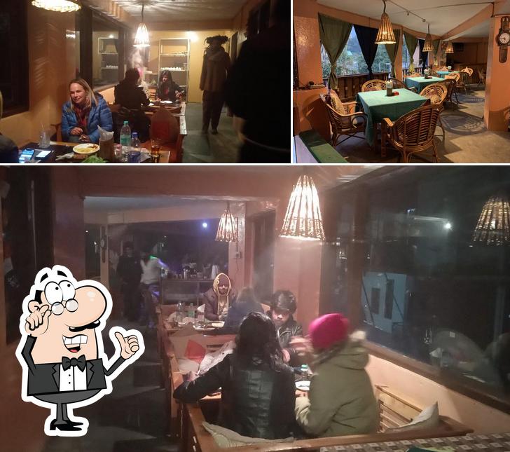 Mount Walkers, Manali Restaurant reviews