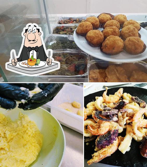 Platti al Bar Simone/Gastronomia pronta/Pane fresco e prodotti da forno/Pasticceria/Pizzeria con forno a legna