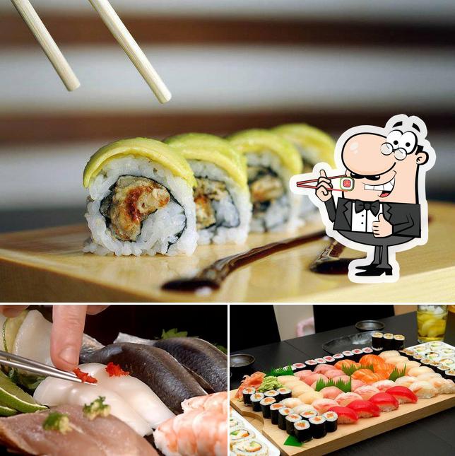 Rolos de sushi são oferecidos por Sushi do banco delivery