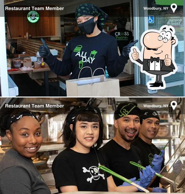 Shake Shack Woodbury Commons in Woodbury Restaurant menu and reviews