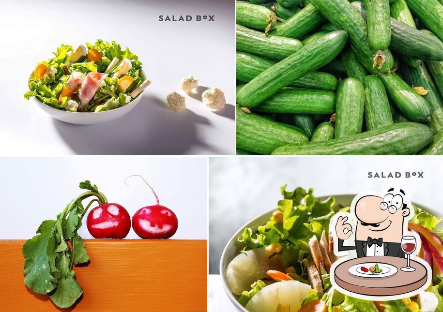 Еда в "Salad Box"