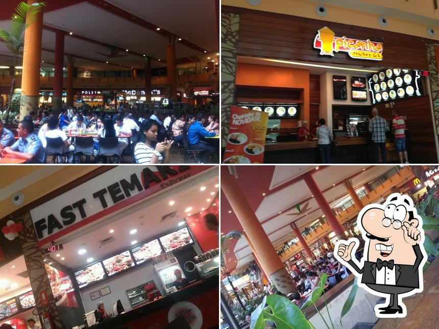 Food Court