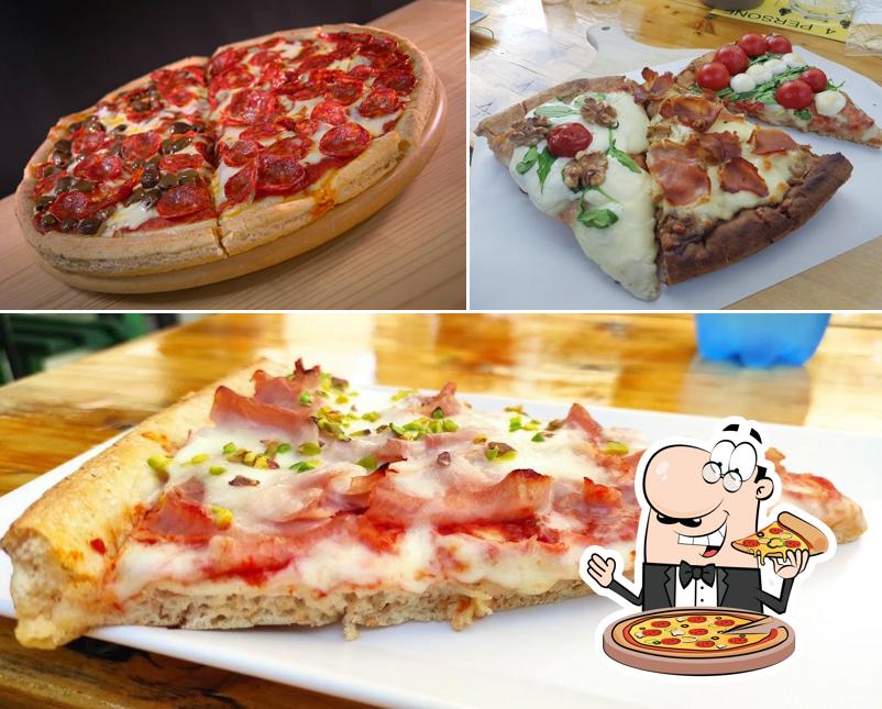 Ordina tra le molte varianti di pizza