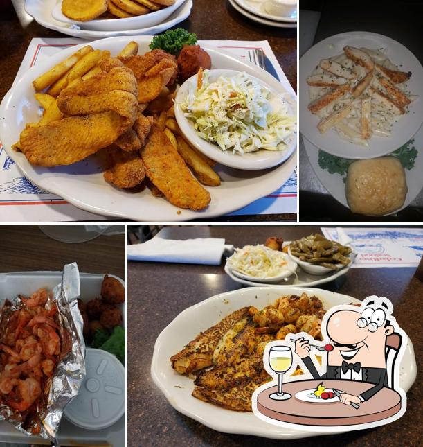 Cedar River Seafood, 2728 Sadler Rd in Fernandina Beach - Restaurant ...