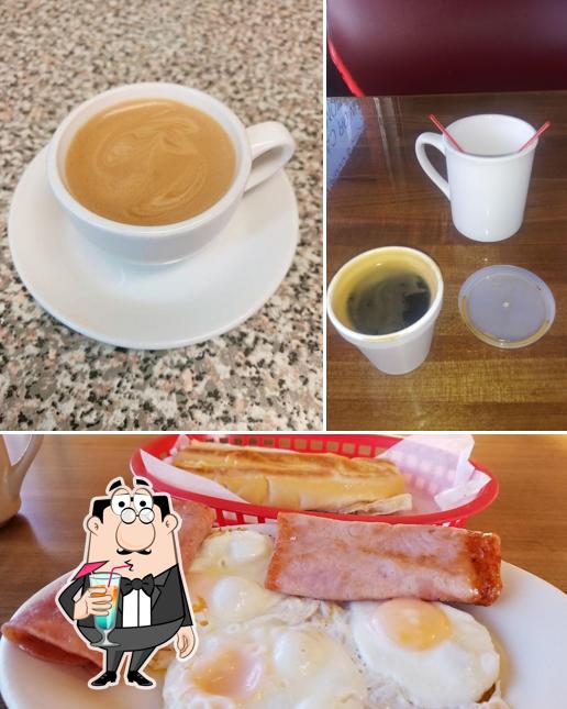 Rincon Cubano Of Cape Coral, 958 Country Club Blvd in Cape Coral
