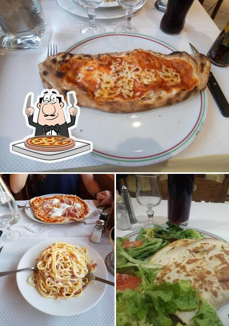 Try out pizza at la storia