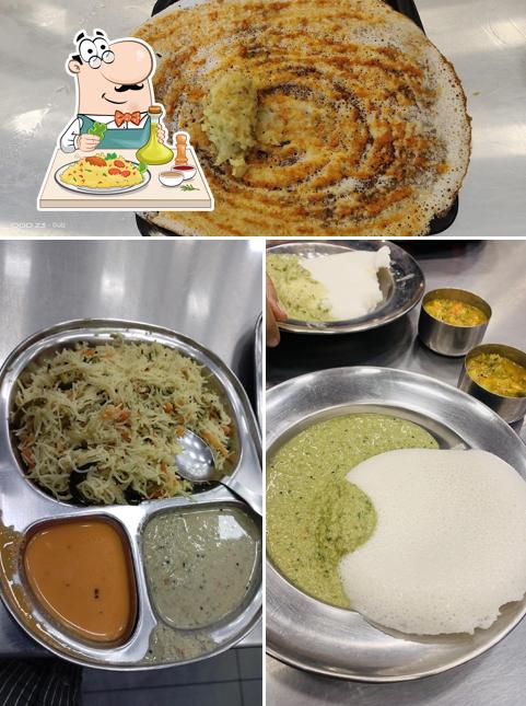 Food at Brahmins 'Thatte Idli RTNAGAR