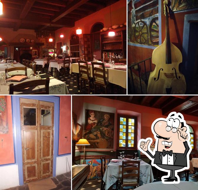 Découvrez l'intérieur de Antica Trattoria della Pila