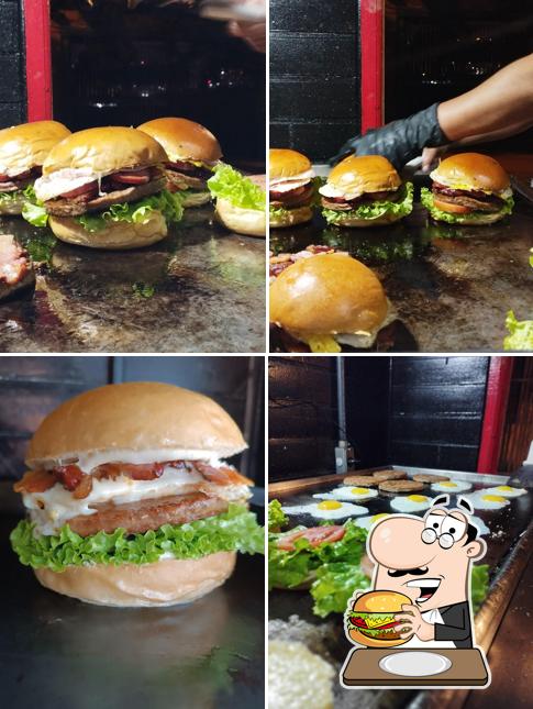 Consiga um hambúrguer no O alfa burguer