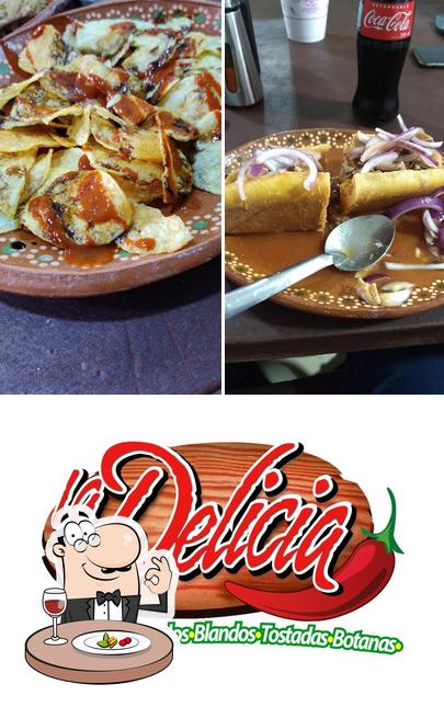 Platos en Tortas Ahogadas "La Delicia" Suc.Cuyucuata