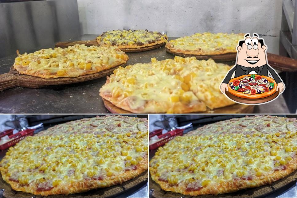 Pide una pizza en Pizza Nápoles