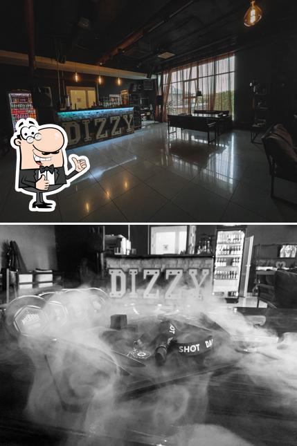 Взгляните на фотографию паба и бара "Dizzy Smoke Bar"