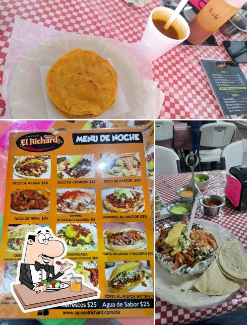 Еда в "Tacos el richard"