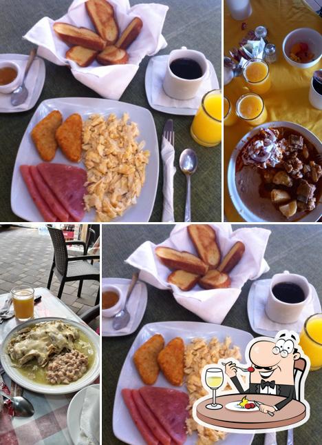 Best breakfast restaurants in Rincón de Guayabitos, winter 2024
