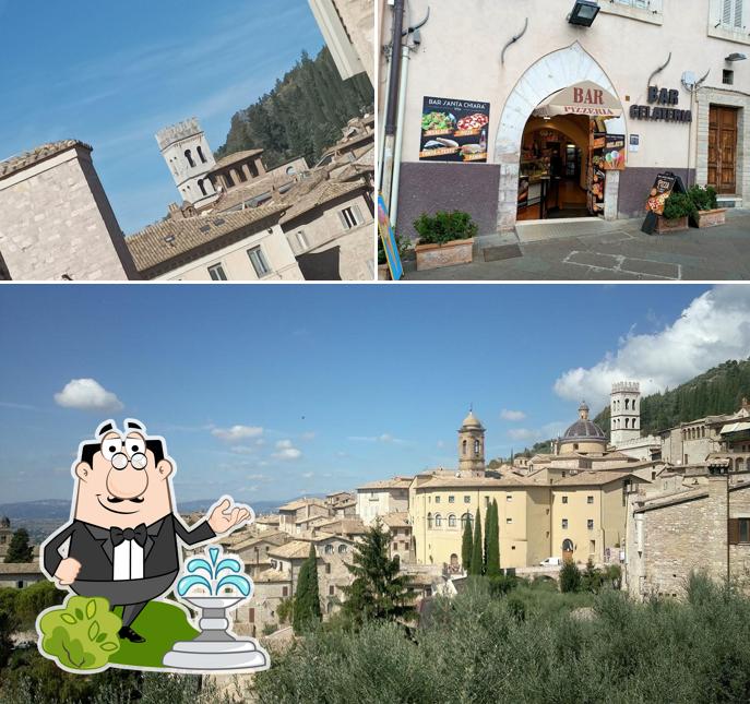 Gli esterni di Bar Santa Chiara - pizzeria - ristorante