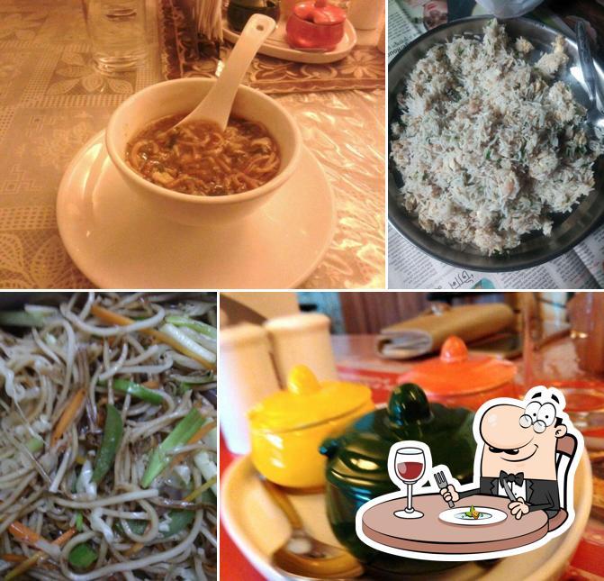 Chili garlic, Kolkata, F7PM+4HM Restaurant reviews