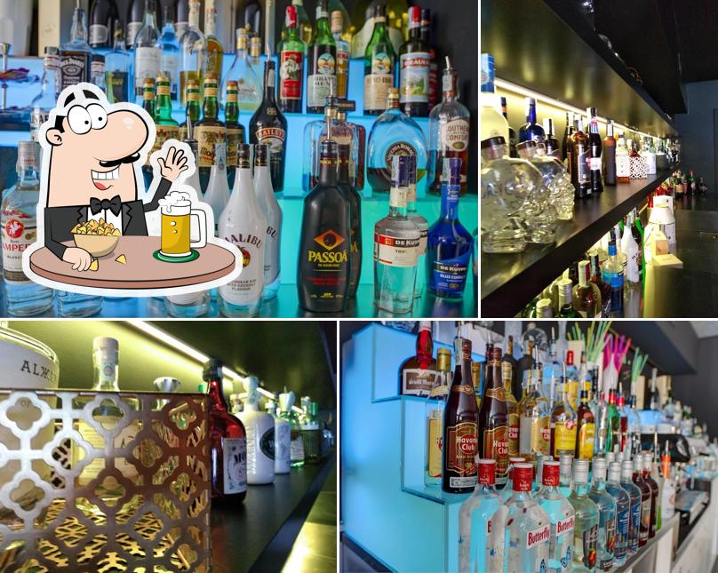 Puoi prenderti un rinfrescante bicchiere di birra chiara o scura