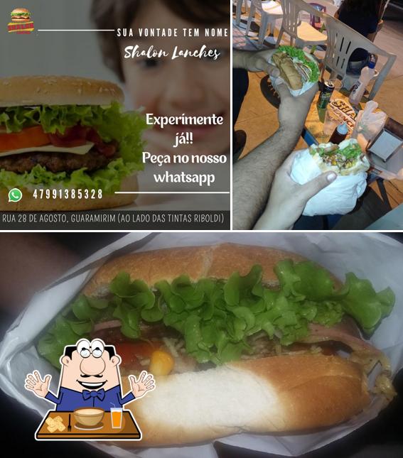 Entre diferentes coisas, comida e interior podem ser encontrados no SHALON LANCHES M5