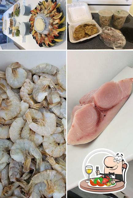 Попробуйте блюда с морепродуктами в "Blue Runner Seafood"