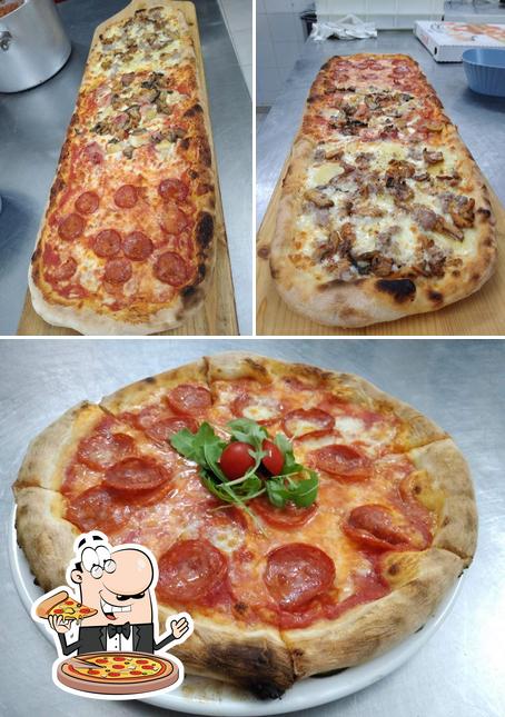 Prenditi una pizza a Pizzeria Michele Grassi