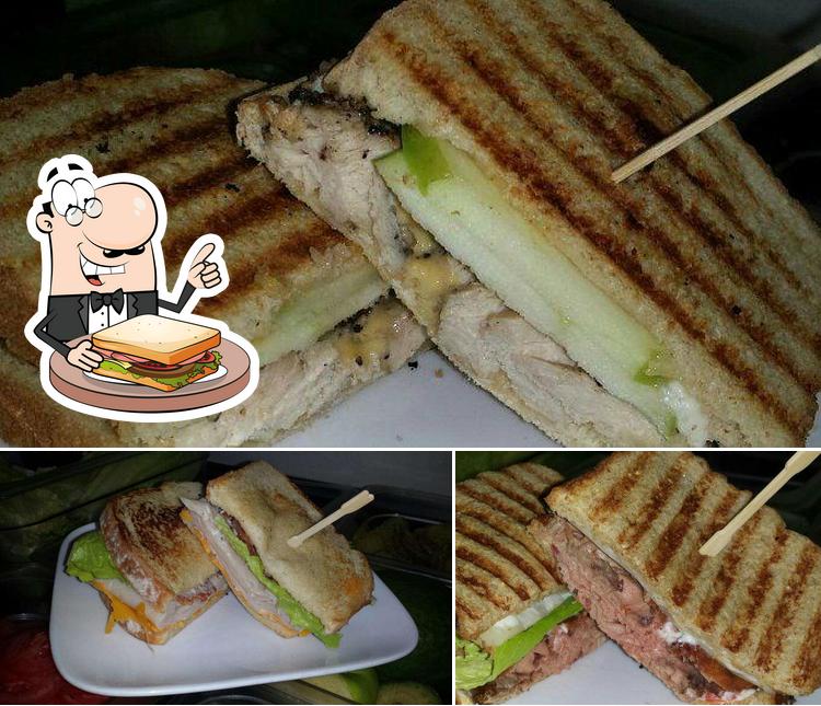 Lunch Box in Lexington Restaurant menu and reviews