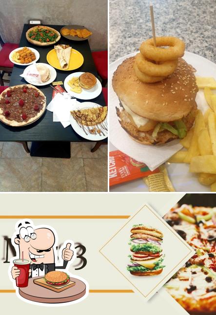 Ordina un hamburger a Miss3 pizzeria kebab