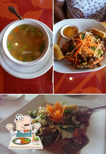 Somsri Thai Cuisine in Winfield Restaurant menu and reviews