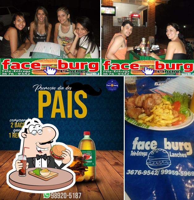 Hambúrguer em Faceburg Lanches