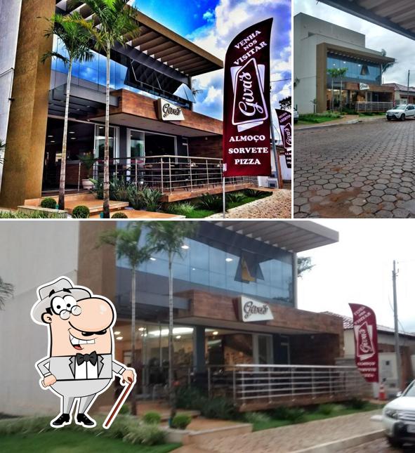 O exterior do Giva's Restaurante E Pizzaria