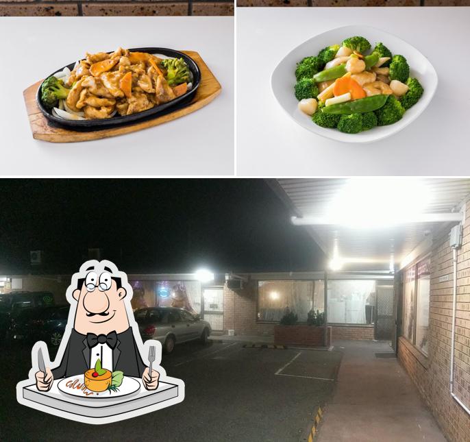 Lotus Court Chinese Restaurant in Long Jetty Restaurant menu and reviews