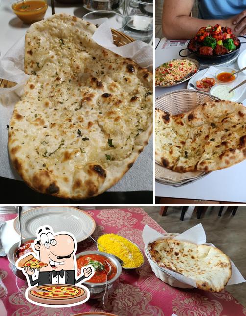 Prueba una pizza en Restaurante Taj Mahal VII