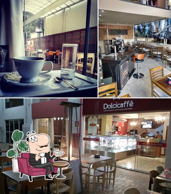 Sente em uma das mesas no Dolcicaffè