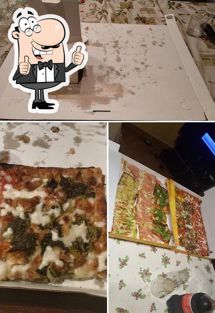 Guarda la immagine di Pizza Pazza A Pezzi