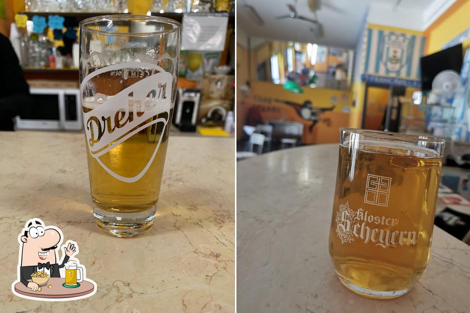 Puoi goderti un rinfrescante bicchiere di birra chiara o scura