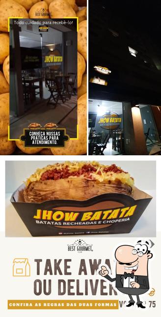 Jhow Batata e Massas