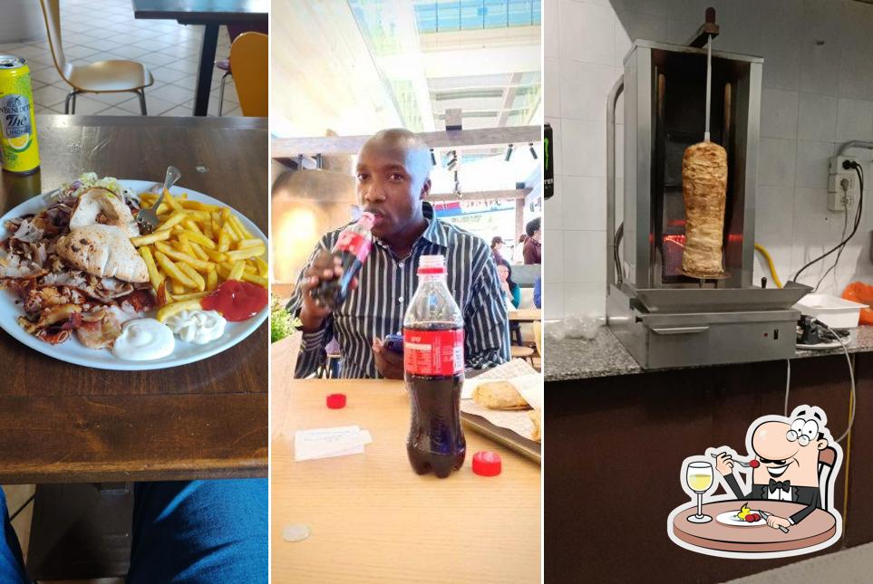 Panino con maiale stirato al Taj Mahal Pizzeria Kebab