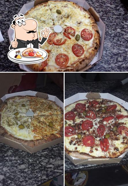 Peça diferentes variedades de pizza