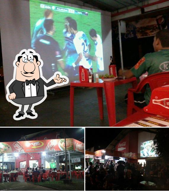 Veja imagens do interior do Point Pizza