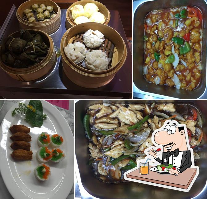 Food at Do Eat Chinese Restaurant & Bar