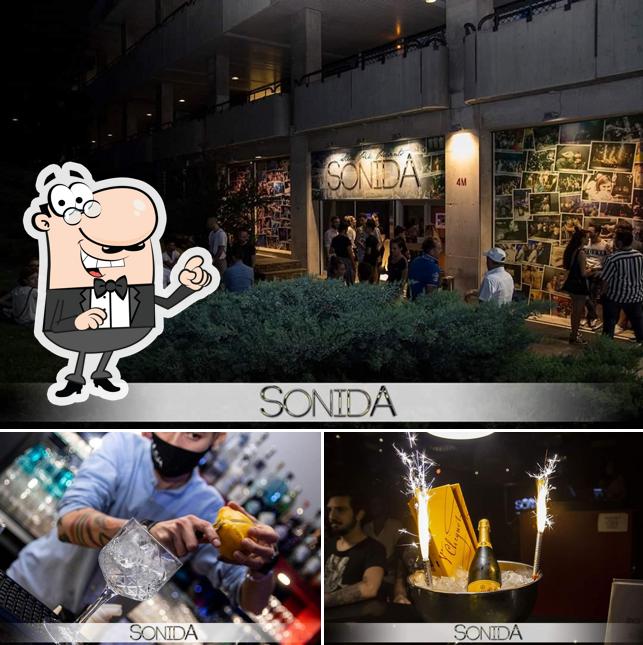 Tra le varie cose da Sonida Cafè si possono trovare la esterno e alcol