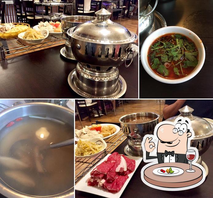 https://img.restaurantguru.com/cfb1-Restaurant-Asian-Hot-Pot-food.jpg