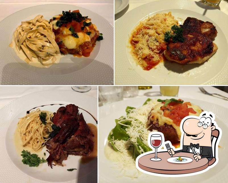 Meals at Zucco Cucina: Culinária Italiana, Massas, Vinhos, Risoto, Shopping Morumbi SP