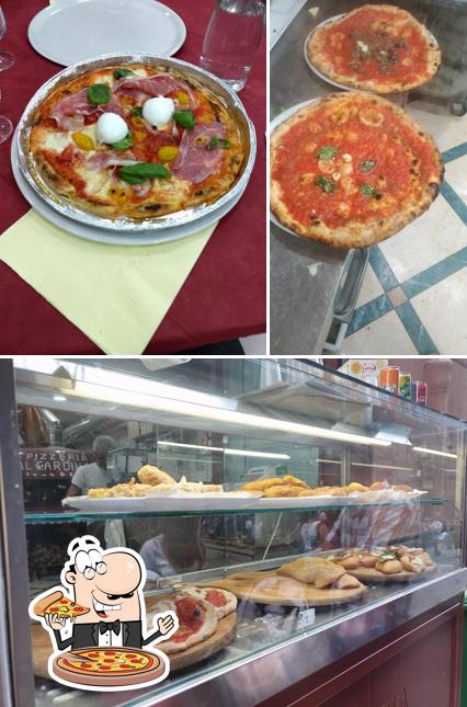 Prenditi una pizza a Pizzeria Trattoria dal Cardinale