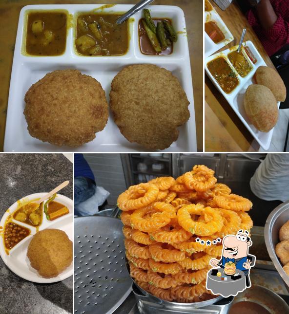 Food at Shiv Mishthan Bhandar