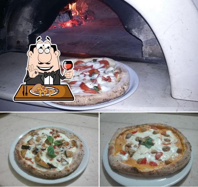 Scegli tra le svariate varianti di pizza