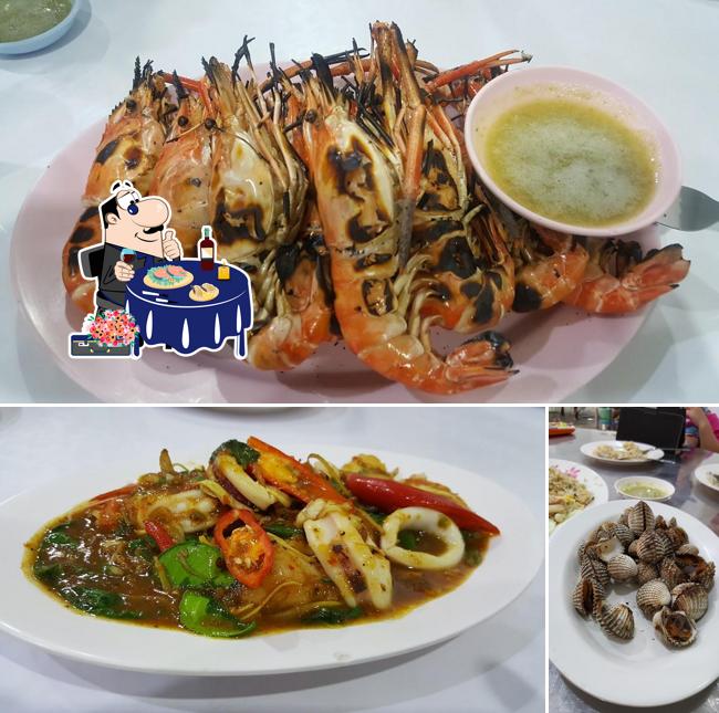 Order seafood at Chan Seafood