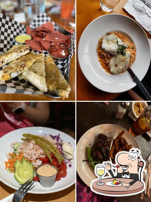 T. Paul's Supper Club in Astoria Restaurant menu and reviews