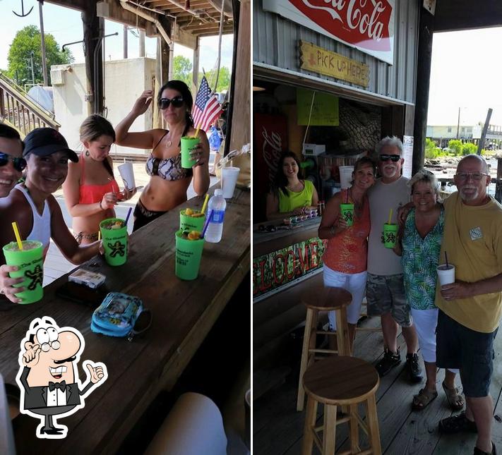 The Fuel Dock in USA Restaurant reviews